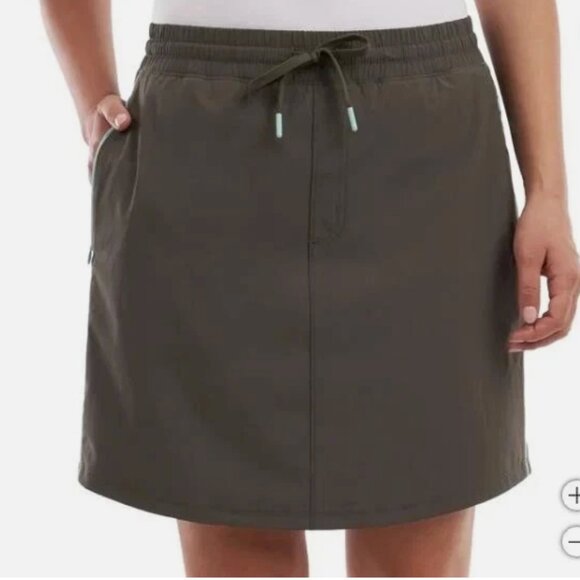 NWT Elle Sport Women's Inner Pockets Drawstring Lightweight Skort, Green, Size S - Picture 2 of 8